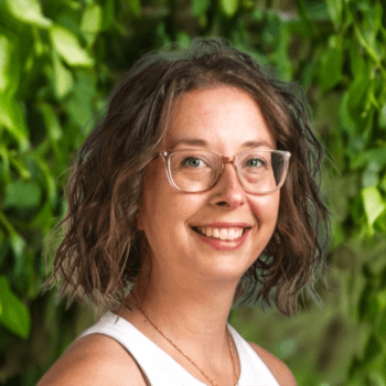 Lindsay Moore headshot
